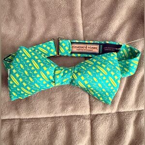 🆕Vineyard Vines- Surf Board Sea Life Bow Tie (adjustable), Teal, OneSize, NWT